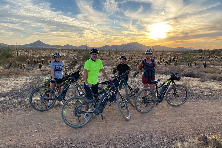 Aventure guidée en vélo électrique à travers le paysage pittoresque du désert de Sonora près de Phoenix, photo 36 | wizardtrip