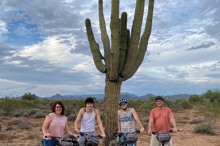 Aventure guidée en vélo électrique à travers le paysage pittoresque du désert de Sonora près de Phoenix, photo 38 | wizardtrip