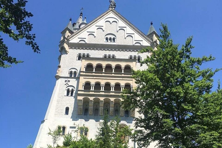 Tagesausflug zu den Schlössern Neuschwanstein und Linderhof ab München, Bayern, Foto 11 | wizardtrip