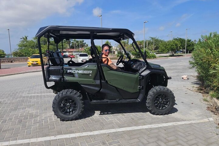 Lei en 4-seters UTV på Aruba for å utforske øyas kystlinjer og naturskjønne ruter, foto 6 | wizardtrip
