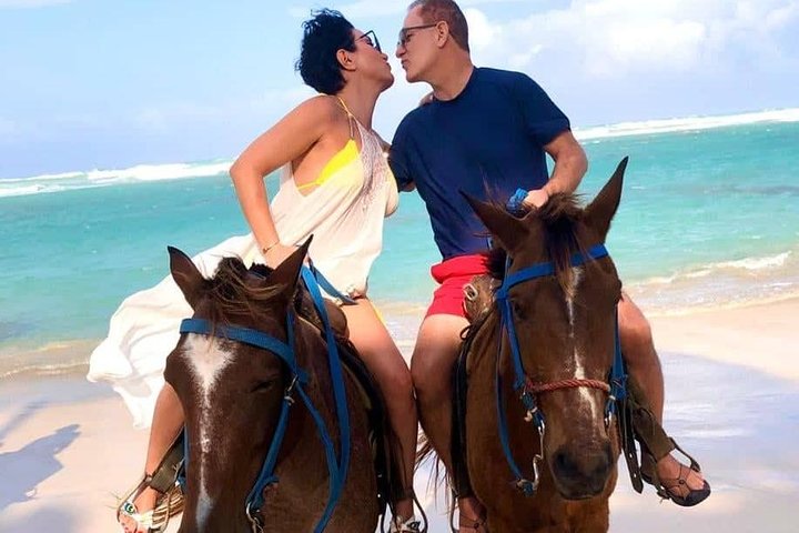 Paardrijavontuur op de schilderachtige stranden van Punta Cana, Dominicaanse Republiek, foto 12 | wizardtrip