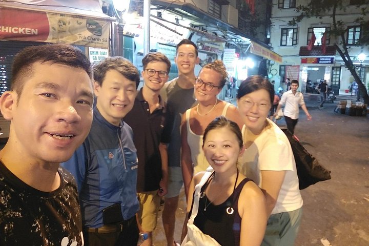 A guided street food tour in Hanoi's Old Quarter, sampling local delicacies and experiencing Vietnamese culture, photo 22 | wizardtrip