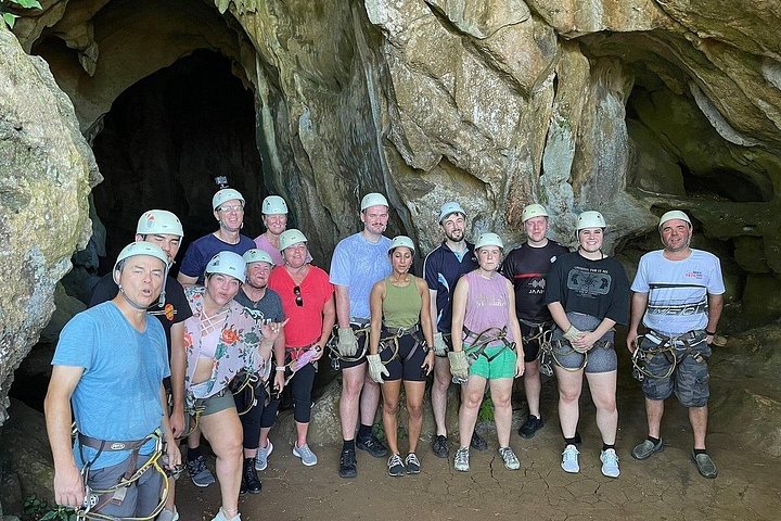 Ervaar spannende ziplines en grotverkenning te midden van de prachtige natuur van Fiji nabij Nadi, foto 6 | wizardtrip