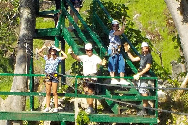 Ervaar spannende ziplines en grotverkenning te midden van de prachtige natuur van Fiji nabij Nadi, foto 13 | wizardtrip