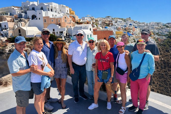 Tour privado explorando Oia, Fira e outros locais cénicos em Santorini, Grécia, foto 11 | wizardtrip