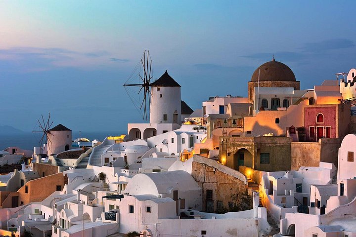 Tour privado explorando Oia, Fira e outros locais cénicos em Santorini, Grécia, foto 17 | wizardtrip