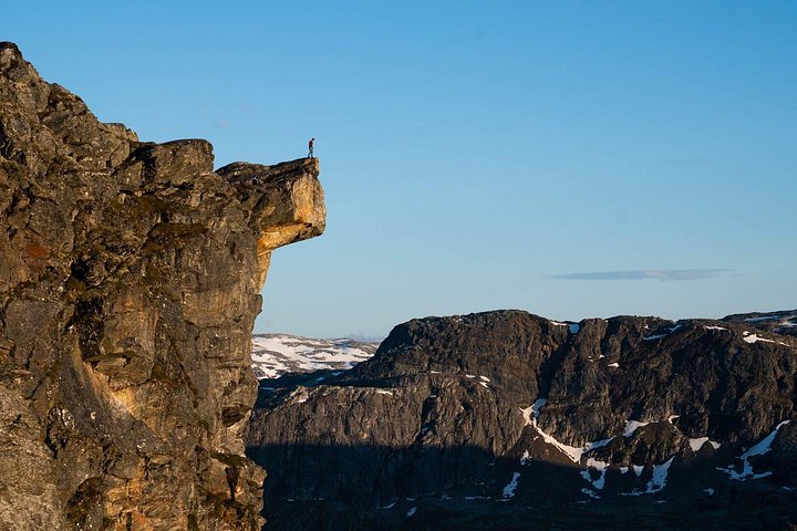 Meerdaagse wandeling naar Trolltunga, Noorwegen, met prachtige fjordlandschappen en unieke rotsformaties, foto 6 | wizardtrip
