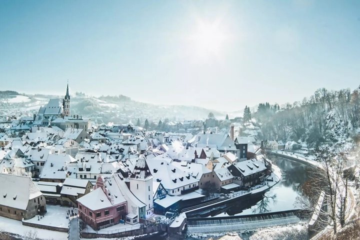 Excursion d'une journée complète à Český Krumlov depuis Prague, présentant son château médiéval et sa charmante vieille ville, photo 8 | wizardtrip