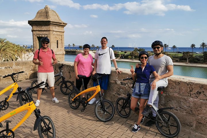 E-cykeltur gennem Palmas gamle bydel og langs kysten, med udsigt over Bellver Slot, foto 11 | wizardtrip