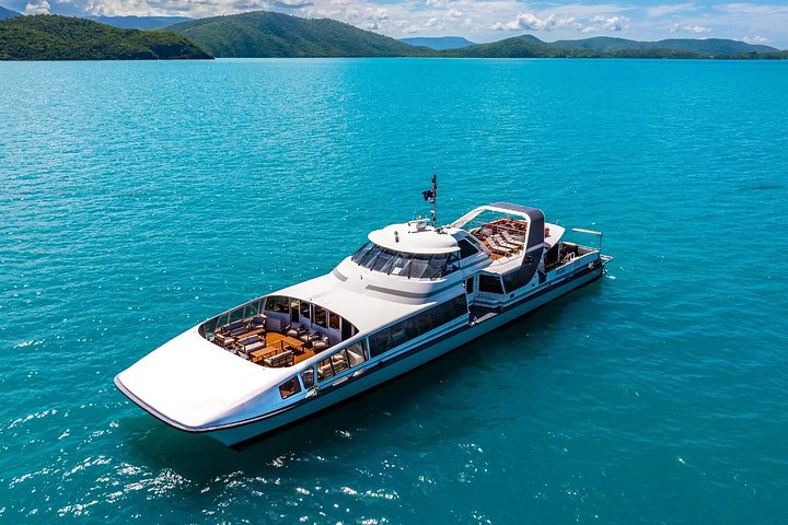 Eco-cruise to Whitehaven Beach and snorkelling in the Whitsundays, Australia, photo 17 | wizardtrip