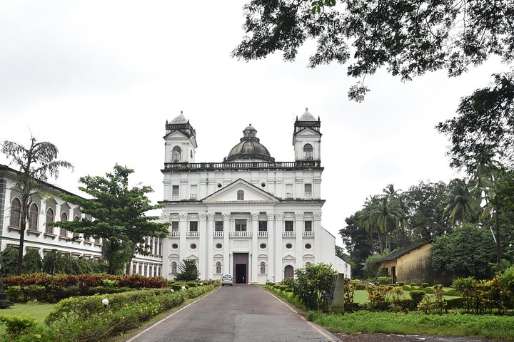 Explore the historical churches and architectural wonders of Old Goa on this heritage walk, photo 24 | wizardtrip