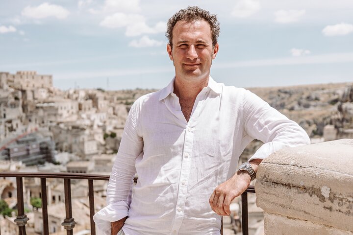 Explorez les anciennes habitations troglodytes et les rues historiques de Matera lors d'une visite guidée à pied, photo 7 | wizardtrip