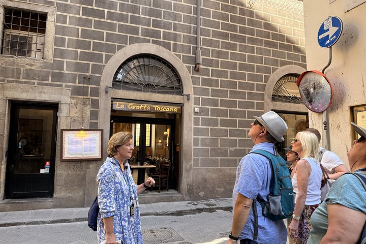 Wandeltour met kleine groep door de iconische kunstgalerijen en historische pleinen van Florence, foto 8 | wizardtrip