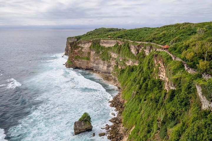 バリ島のウルワツでのプライベートサンセットツアー。寺院、ダンス、ビーチディナーが含まれます、写真14 | wizardtrip
