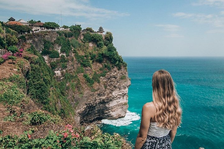 Privé tour van Uluwatu Tempel en Zuid-Bali hoogtepunten, inclusief stranden en Kecak dans, foto 9 | wizardtrip