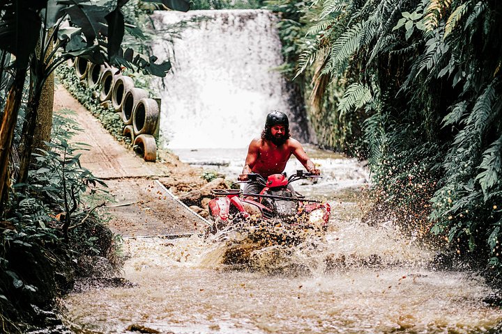 Passeio de ATV emocionante pela selva e campos de arroz de Bali, visitando o Santuário dos Macacos e templos de Ubud, foto 6 | wizardtrip