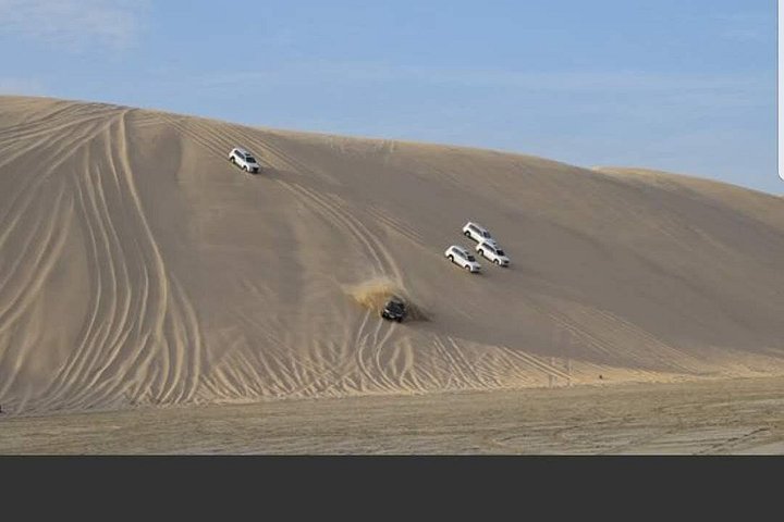 Erleben Sie eine aufregende Wüstensafari in Doha, Katar, mit Dune Bashing, Kamelritten und einem Besuch des Binnenmeeres, Foto 19 | wizardtrip