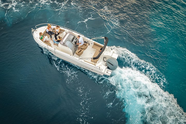 Tour privado en lancha rápida por las Islas Elaphiti desde Dubrovnik, Croacia, con natación y vistas panorámicas, foto 6 | wizardtrip