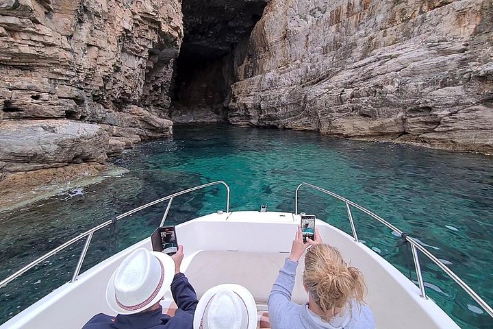 Tour privado en lancha rápida por las Islas Elaphiti desde Dubrovnik, Croacia, con natación y vistas panorámicas, foto 23 | wizardtrip
