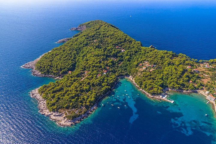 Tour privado en lancha rápida por las Islas Elaphiti desde Dubrovnik, Croacia, con natación y vistas panorámicas, foto 31 | wizardtrip