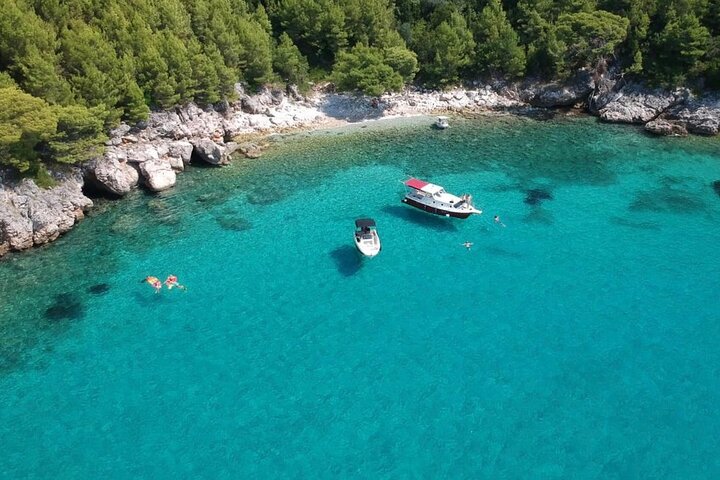 Tour privado en lancha rápida por las Islas Elaphiti desde Dubrovnik, Croacia, con natación y vistas panorámicas, foto 39 | wizardtrip