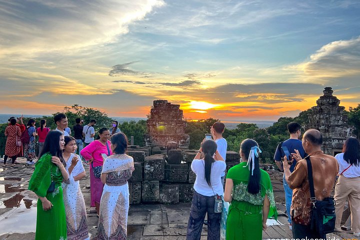 Utforska gamla tempel och fantastiska landskap på en guidad tur av Angkor Wat, Siem Reap, foto 17 | wizardtrip
