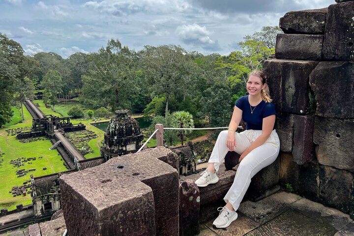 Soloppgang over Angkor Wat-tempelkomplekset i Siem Reap, Kambodsja, med eldgamle ruiner og jungel, foto 9 | wizardtrip