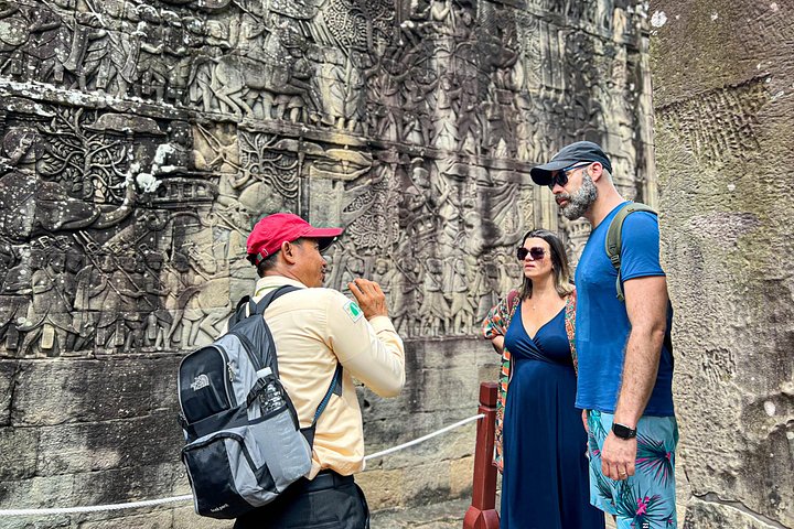 Soloppgang over Angkor Wat-tempelkomplekset i Siem Reap, Kambodsja, med eldgamle ruiner og jungel, foto 10 | wizardtrip