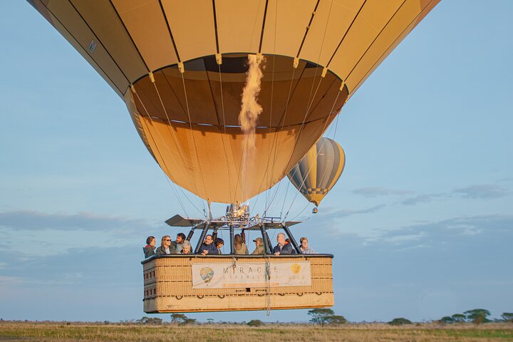 Heißluftballon-Safari über den Serengeti-Nationalpark, Tansania, mit Tierbeobachtung und Buschfrühstück, Foto 15 | wizardtrip