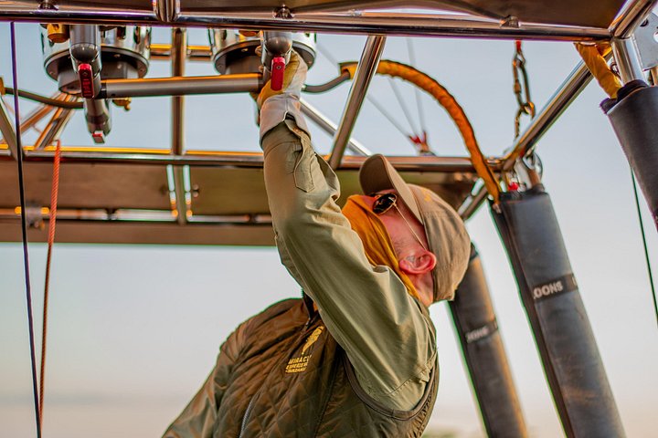 Heißluftballon-Safari über den Serengeti-Nationalpark, Tansania, mit Tierbeobachtung und Buschfrühstück, Foto 16 | wizardtrip