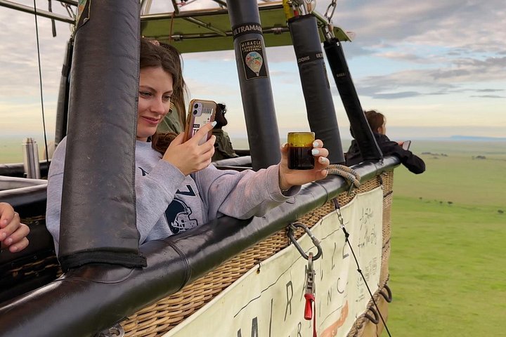 Heißluftballon-Safari über den Serengeti-Nationalpark, Tansania, mit Tierbeobachtung und Buschfrühstück, Foto 28 | wizardtrip