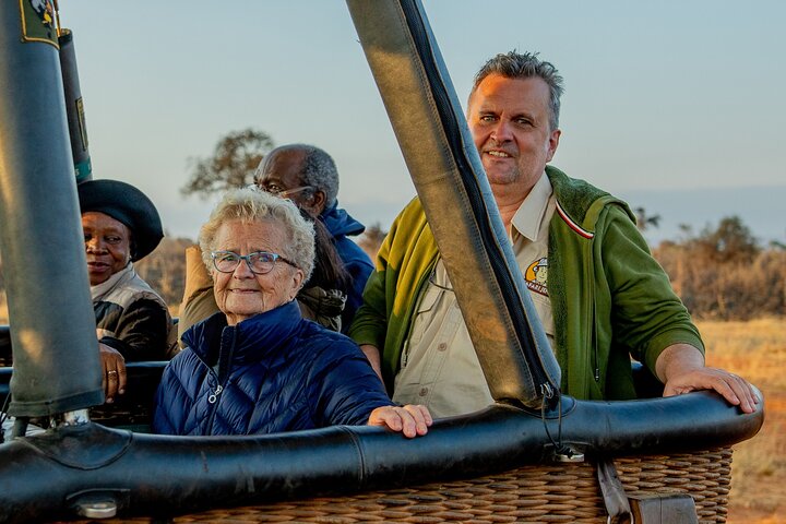 Heißluftballon-Safari über den Serengeti-Nationalpark, Tansania, mit Tierbeobachtung und Buschfrühstück, Foto 32 | wizardtrip