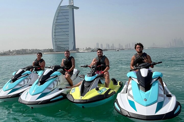 Jet ski tour in Dubai with views of Burj Al Arab and Atlantis, photo 7 | wizardtrip