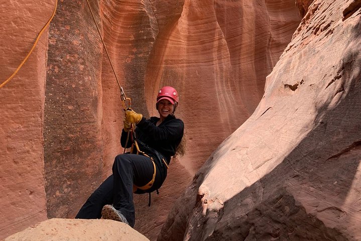 Erleben Sie Abseilen und UTV-Abenteuer in einem Slot Canyon in der Nähe des Zion Nationalparks, Foto 15 | wizardtrip