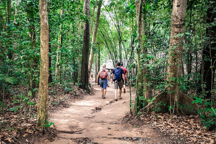 Utforska de historiska Cu Chi-tunnlarna, ett vidsträckt underjordiskt nätverk som användes under Vietnamkriget, nära Ho Chi Minh-staden, foto 14 | wizardtrip