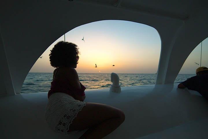 Aruba Sunset Segeltörn an Bord der Dolphin Katamaran | wizardtrip