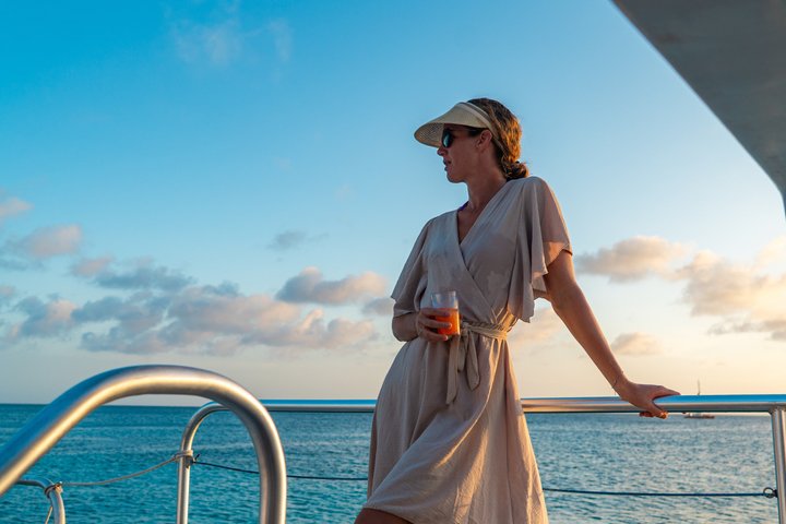 Sunset catamaran cruise in Aruba with swimming and open bar, photo 3 | wizardtrip