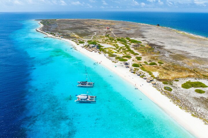 Heldagstur til Klein Curacao med Premium All-Inclusive Bar og BBQ-frokost | wizardtrip