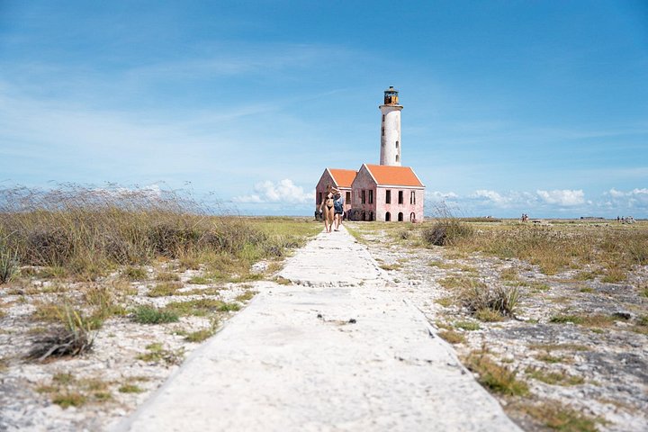 Day trip to Klein Curacao with catamaran cruise, snorkeling, BBQ lunch, and open bar, photo 6 | wizardtrip