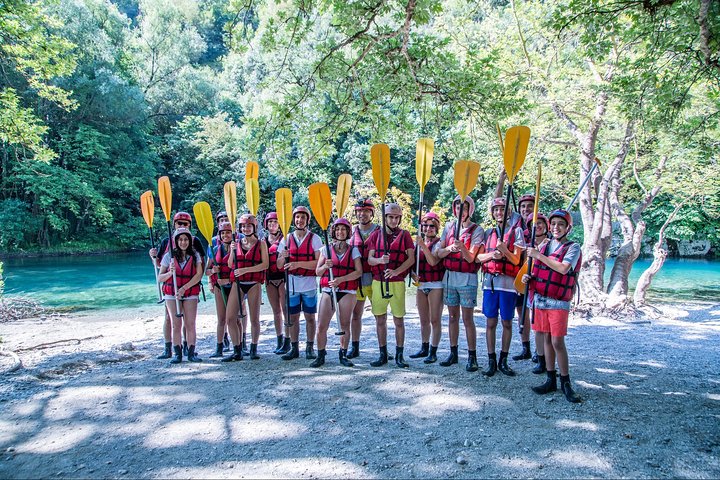Prova un'emozionante attività di rafting sulle acque pulite del fiume Voidomatis a Zagori, Grecia, foto 9 | wizardtrip