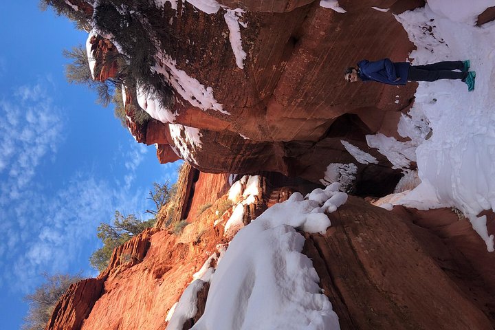 Guidad liten gruppvandring genom den fantastiska Peek-a-Boo Slot Canyon nära Kanab, Utah, foto 10 | wizardtrip