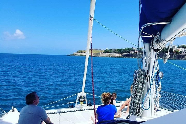 Tour in catamarano nella Baia di San Juan, Porto Rico, con bevande in omaggio e viste panoramiche, foto 6 | wizardtrip