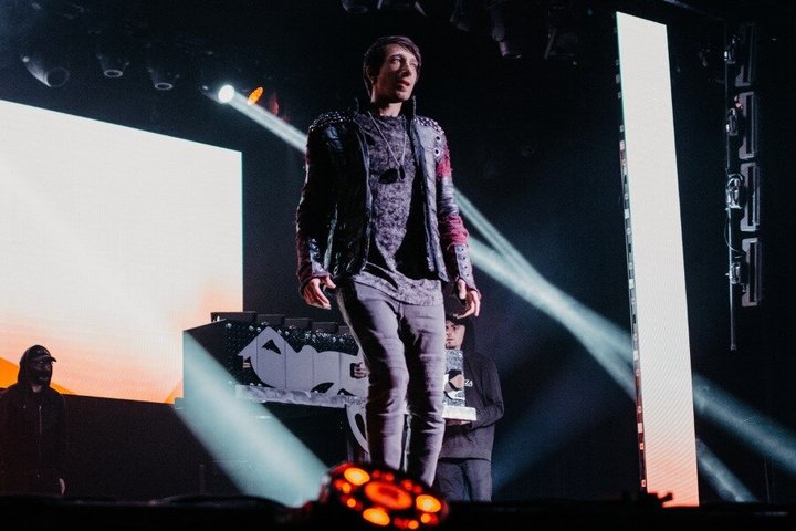 Erleben Sie die Magie von Rezas Edge of Illusion Show in Branson, USA, Foto 23 | wizardtrip