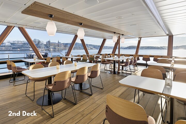 Stille bådtur på Oslofjorden, Norge, med vartegn og natur, foto 7 | wizardtrip