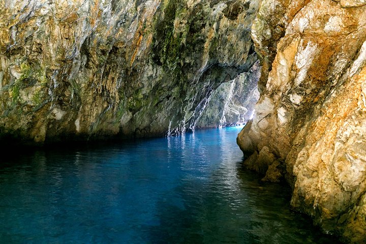 Excursion en hors-bord vers la Grotte Bleue et les îles Pakleni depuis Hvar, Croatie, photo 13 | wizardtrip