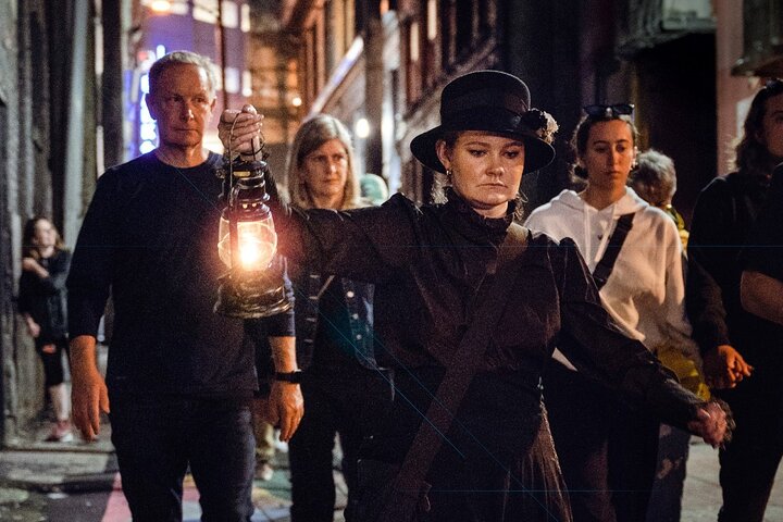 Un drammatico tour storico a piedi attraverso Gastown di Vancouver, con un attore dal vivo, foto 8 | wizardtrip