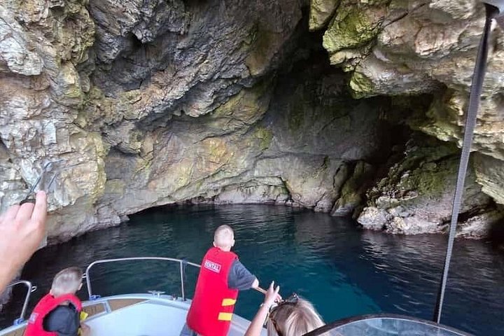 Speedbåttur som utforsker sjøgrotter og den Blå grotte nær Dubrovnik, Kroatia, foto 12 | wizardtrip