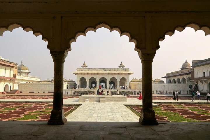 Dagtocht naar de Taj Mahal vanuit Delhi, inclusief Fort Agra en Baby Taj, met privéauto en gids, foto 13 | wizardtrip