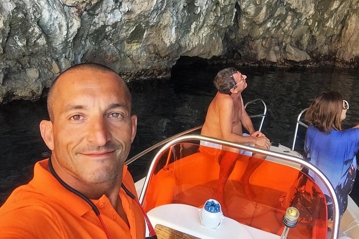Privat båttur som utforsker Elafitiøyene nær Dubrovnik, Kroatia, med bading og grottebesøk, foto 6 | wizardtrip