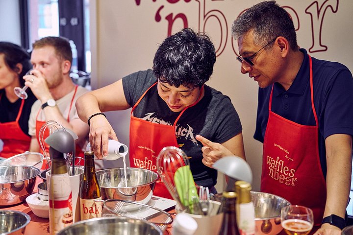 Praktischer Workshop für belgische Waffeln und Bier in Brügge mit Verkostung und Backen, Foto 13 | wizardtrip